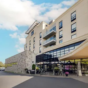 https://best-western-premier-c-hotel-by-carmens.hotelstorontoontario.org